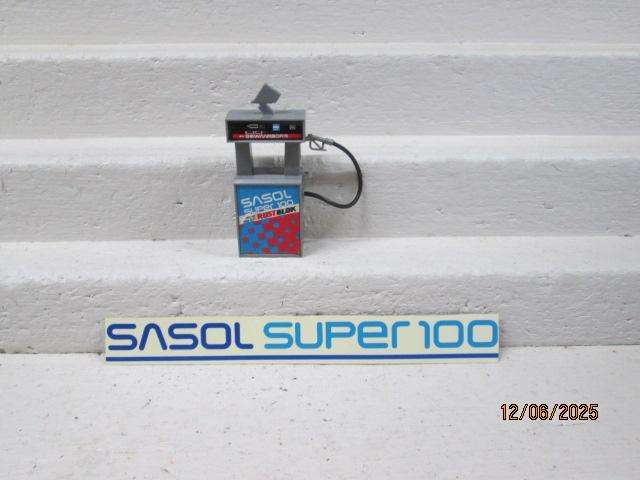 SASOL - SUPER100 - PETROL PUMP + STICKER