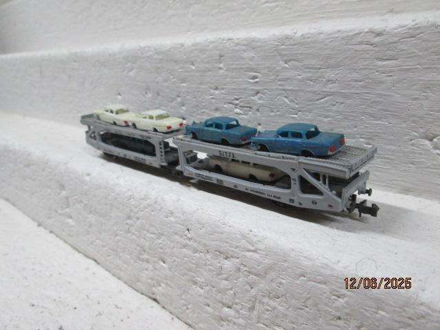 N SCALE - LIMA - ARTICULATED CAR CARRIER