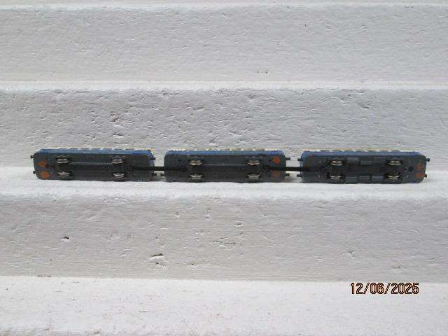 N SCALE - TRIX - RAIL CAR SET