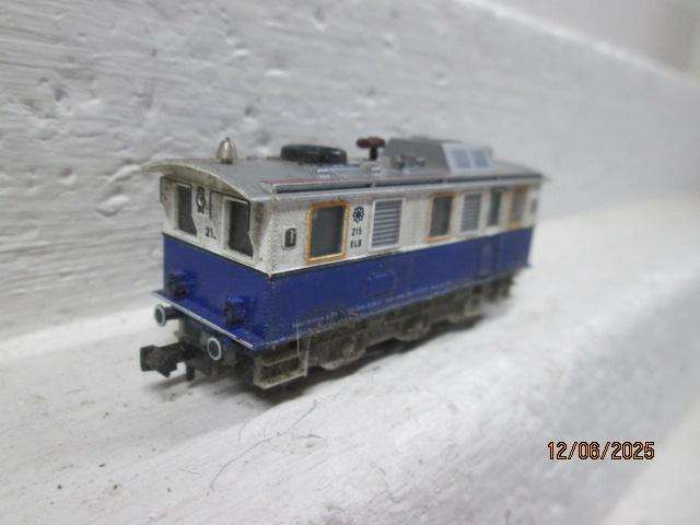 N SCALE - FLEISCHMANN - RAIL CAR COACH LOCOMOTIVE