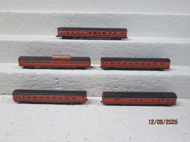 N SCALE - ATLAS - SOUTHERN PACIFIC LINES - COACHES - X5
