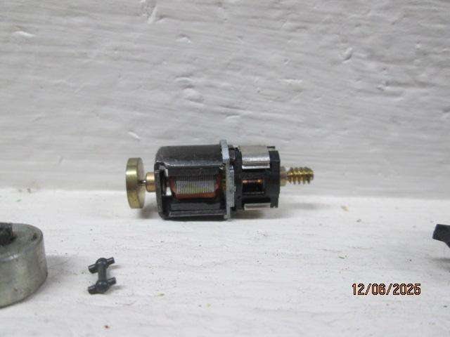 N SCALE - LOCO SCRAP YARD