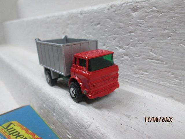MATCHBOX SUPERFAST - GMC TIPPER TRUCK - BOXED