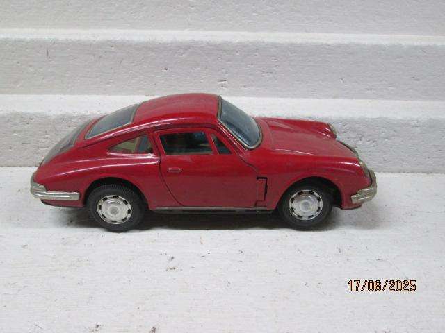 PORSCHE - VERY OLD TIN MODEL - BATTERY OPERATED