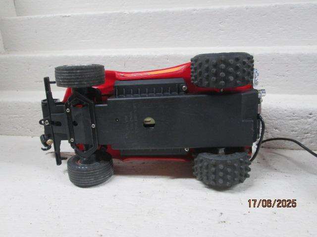 BATTERY OPERATED REMOTE CONTROL CLIMBING BUGGY - BOXED