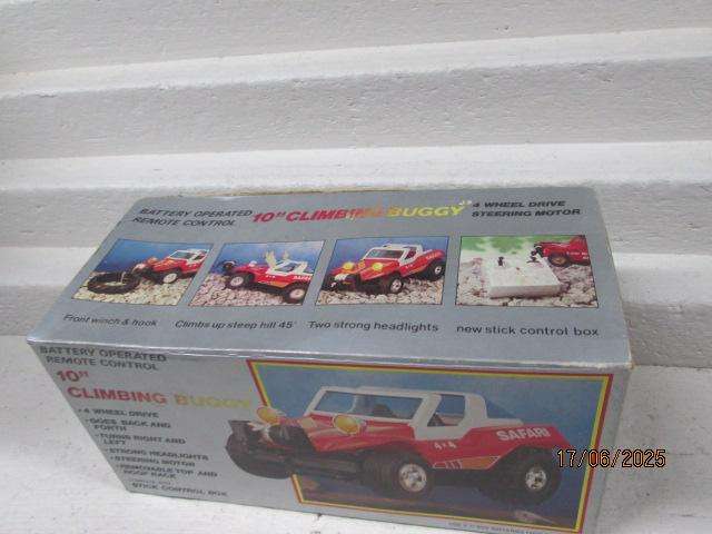 BATTERY OPERATED REMOTE CONTROL CLIMBING BUGGY - BOXED