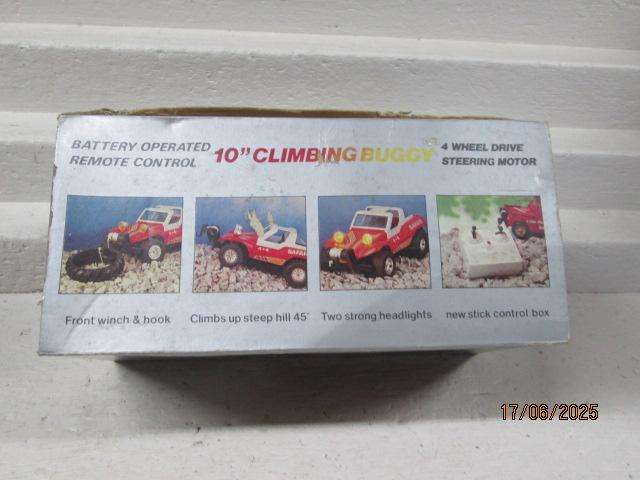 BATTERY OPERATED REMOTE CONTROL CLIMBING BUGGY - BOXED