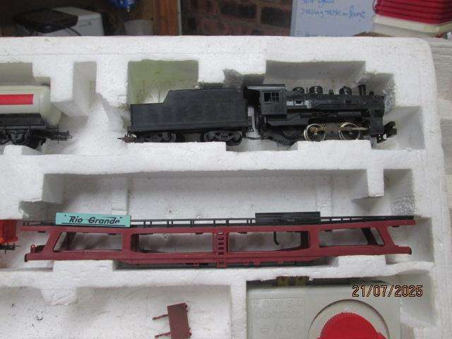 HO SCALE - LIMA - COLORADO LEGEND TRAIN SET - BOXED