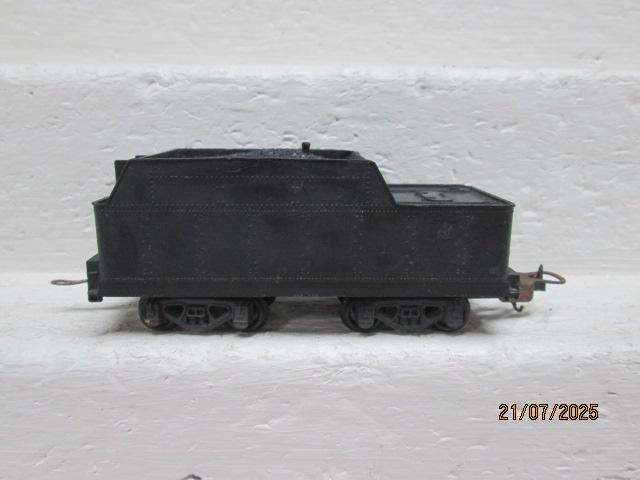 HO SCALE - LIMA - STEAM LOCO - TENDER ONLY