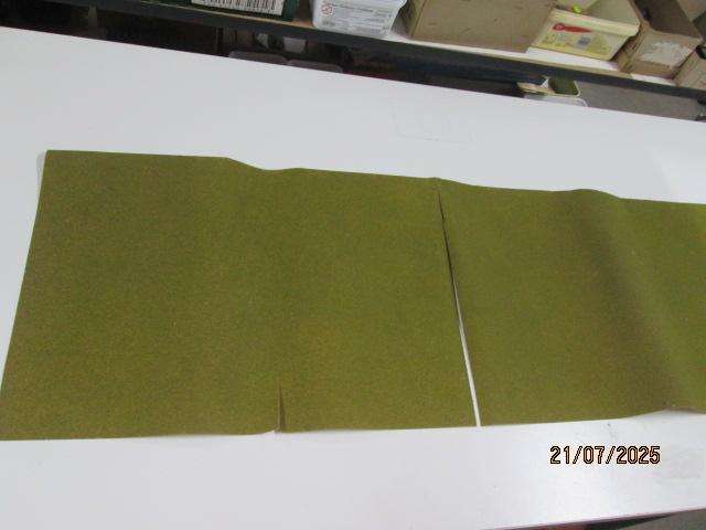 HO SCALE - LARGE PIECE GREEN SCENERY MATERIAL