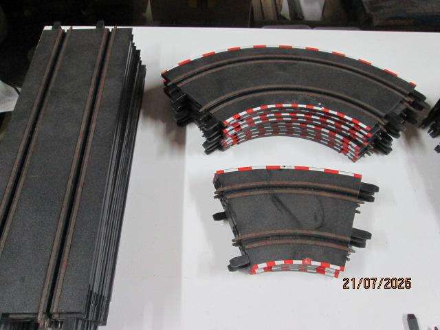 1:43 SCALE - CARRERA - SLOT CAR SET