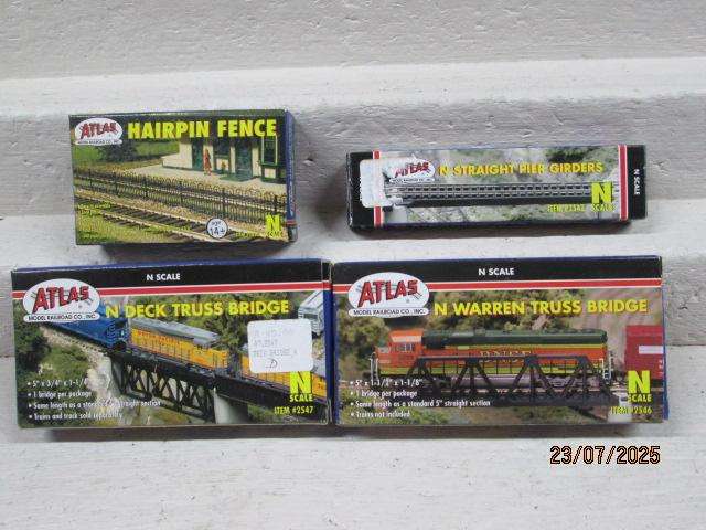 N SCALE - ATLAS - BRIDGES - X2 + FENCING AND STRAIGHT PIER GIRDERS - BOXED