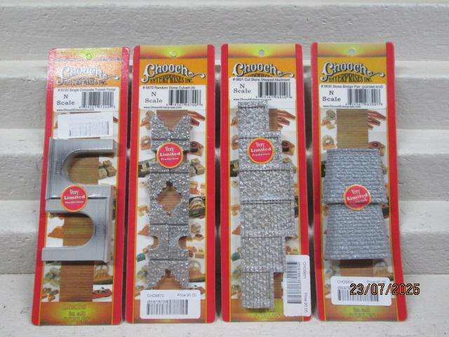 N SCALE - CHOOCH ENTERPRISES - SCENERY ITEMS - X4 PACKS - BOXED