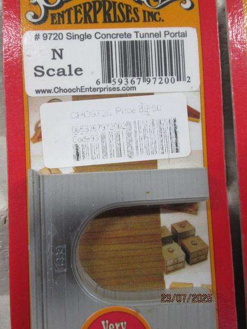 N SCALE - CHOOCH ENTERPRISES - SCENERY ITEMS - X4 PACKS - BOXED