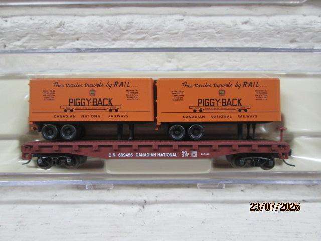 N SCALE - ATLAS - FLAT CAR WAGON WITH TRAILER LOAD - X4 - BOXED
