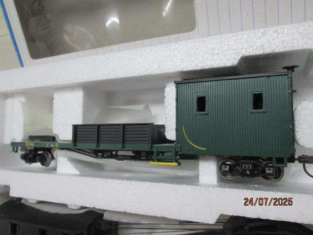 HO SCALE - BACHMANN - 250 TON STEAM CRANE + BOOM TENDER SET - BOXED