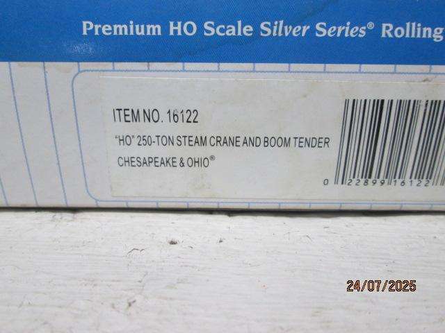 HO SCALE - BACHMANN - 250 TON STEAM CRANE + BOOM TENDER SET - BOXED