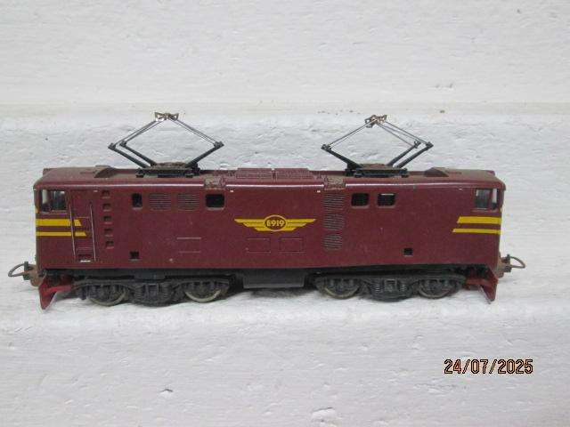 HO SCALE - LIMA - SAR - BROWN 5E ELECTRIC LOCOMOTIVE