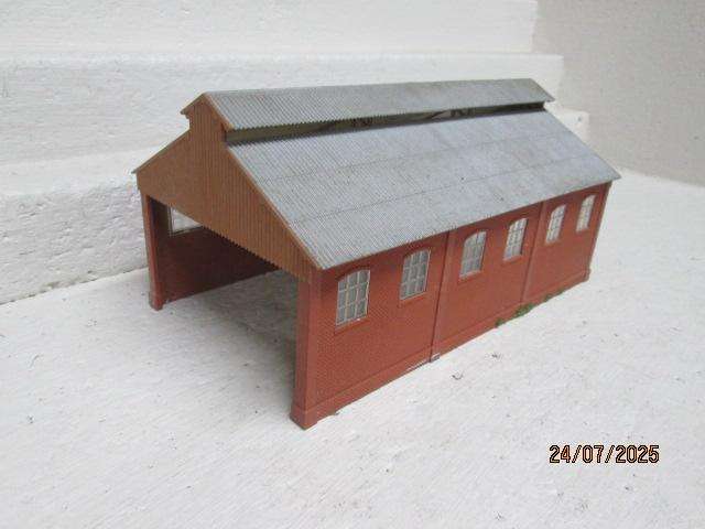 HO SCALE - FRATESCHI - ENGINE SHED