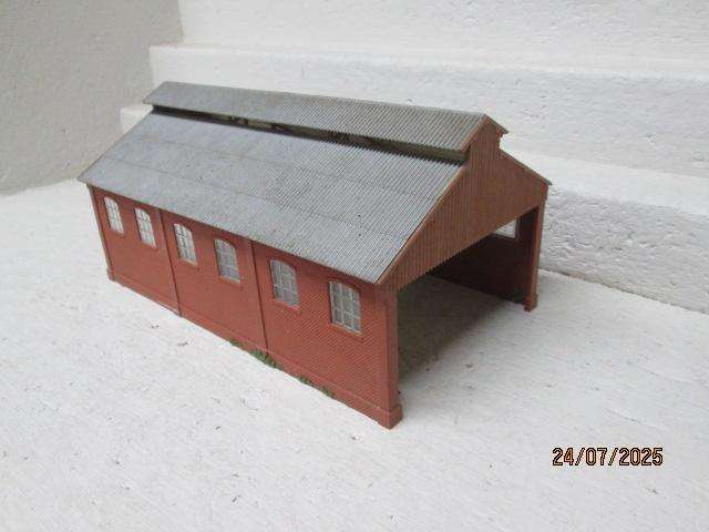 HO SCALE - FRATESCHI - ENGINE SHED