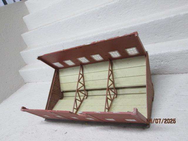 HO SCALE - FRATESCHI - ENGINE SHED