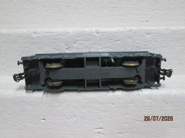 HO SCALE - LIMA - SNCF - V100 DIESEL LOCOMOTIVE