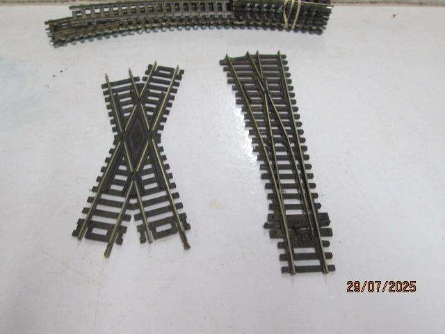 HO / OO SCALE - NICKLE SILVER TRACK - X12 PIECES
