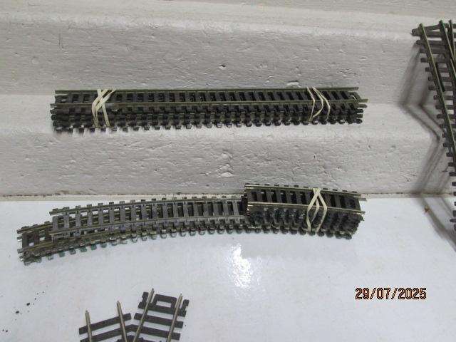 HO / OO SCALE - NICKLE SILVER TRACK - X12 PIECES