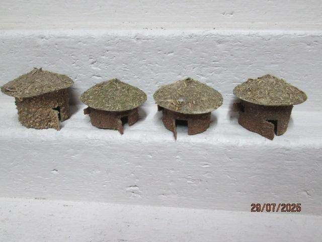 HO SCALE - BUILDING SCRAP YARD