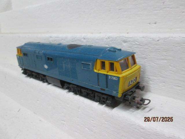 OO SCALE - HORNBY - BR DIESEL LOCOMOTIVE