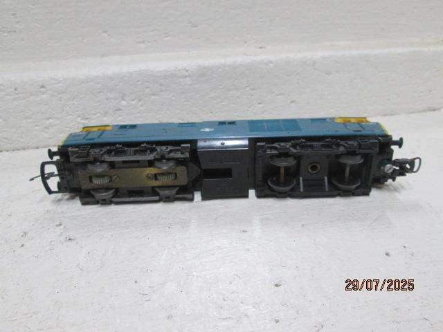 OO SCALE - HORNBY - BR DIESEL LOCOMOTIVE