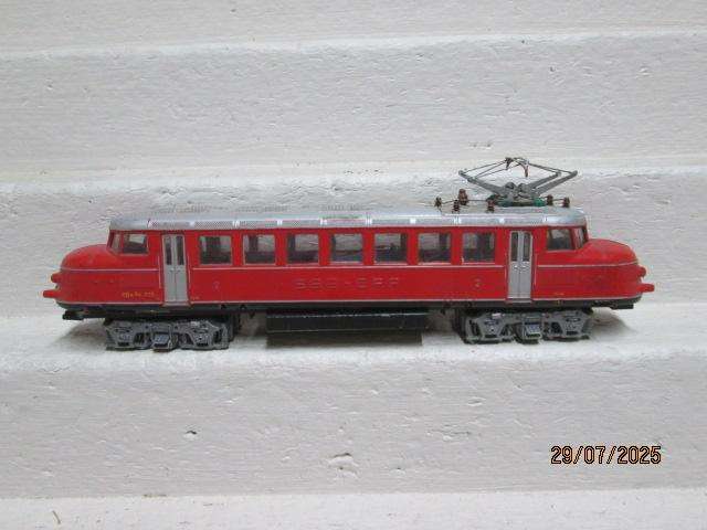 HO SCALE - SBB-CFF ELECTRIC LOCOMOTIVE