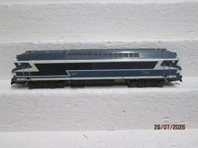 HO SCALE - JOUEF - BLUE SNCF DIESEL LOCOMOTIVE
