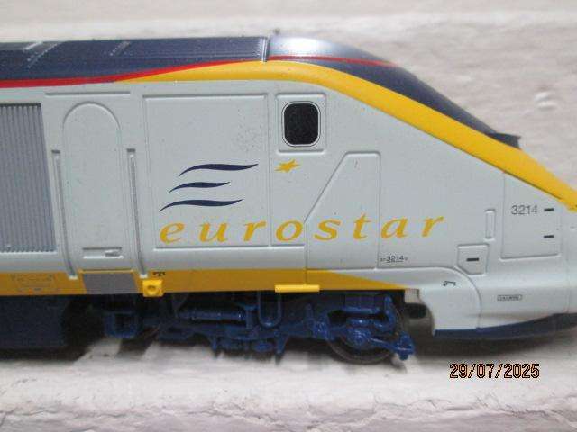 OO SCALE - HORNBY - EUROSTAR - SPEED TRAIN SET
