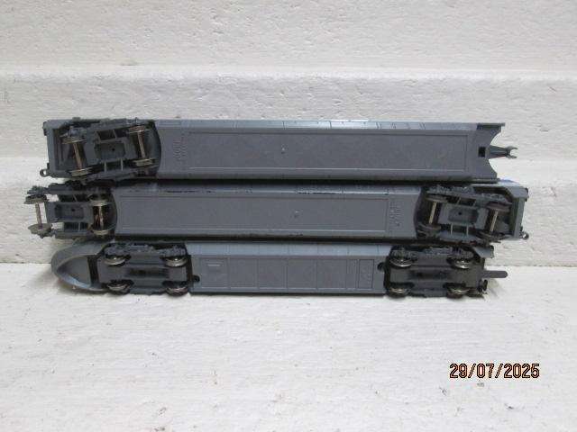 HO SCALE - JOUEF - TGV - SPEED TRAIN SET (X2 POWER UNITS)