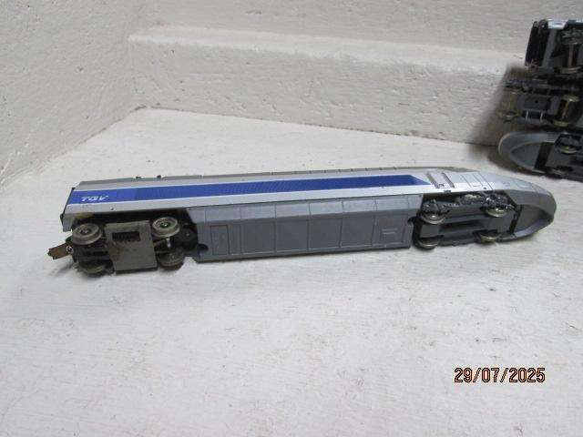 HO SCALE - JOUEF - TGV - SPEED TRAIN SET (X2 POWER UNITS)