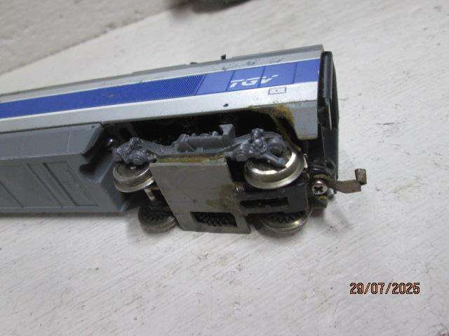 HO SCALE - JOUEF - TGV - SPEED TRAIN SET (X2 POWER UNITS)