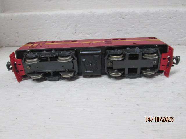 HO SCALE - LIMA - SAR - RED 5E ELECTRIC LOCOMOTIVE