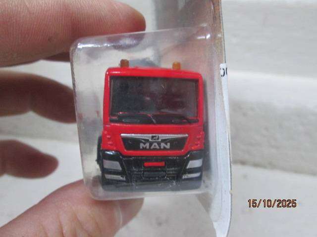 HO SCALE - MAJORETTE - MAN TGS CEMENT MIXER - BOXED