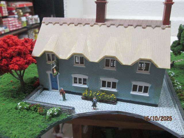 OO SCALE - DIORAMA WITH HOUSE & PARK AND LOTS OF SCENERY