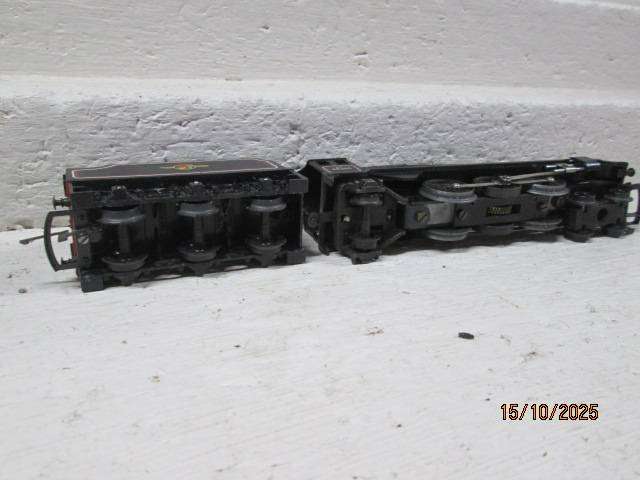 OO SCALE - TRIANG - 4-6-2 STEAM LOCOMOTIVE- PRINCESS VICTORIA - BOXED