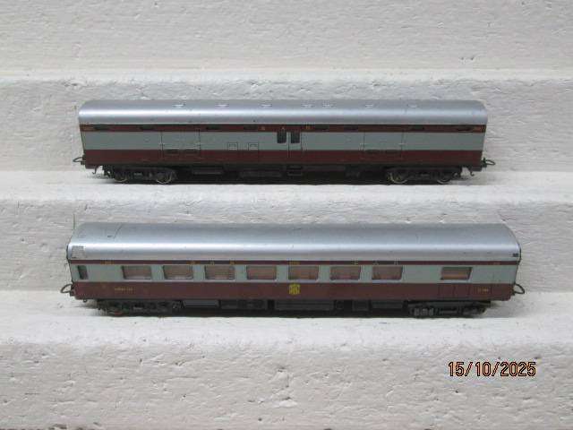 HO SCALE - LIMA - SAR - TRANSKAROO COACHES - X2