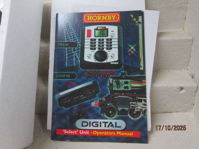 OO SCALE - HORNBY - DIGITAL CONTROLLER - BOXED