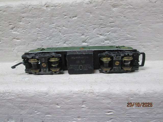 N SCALE - LONESTAR - X7 GOODS WAGONS + X1 DIESEL LOCOMOTIVE