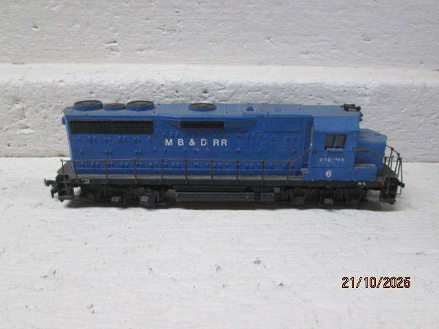 HO SCALE - ATHEARN - BLUE DIESEL LOCOMOTIVE