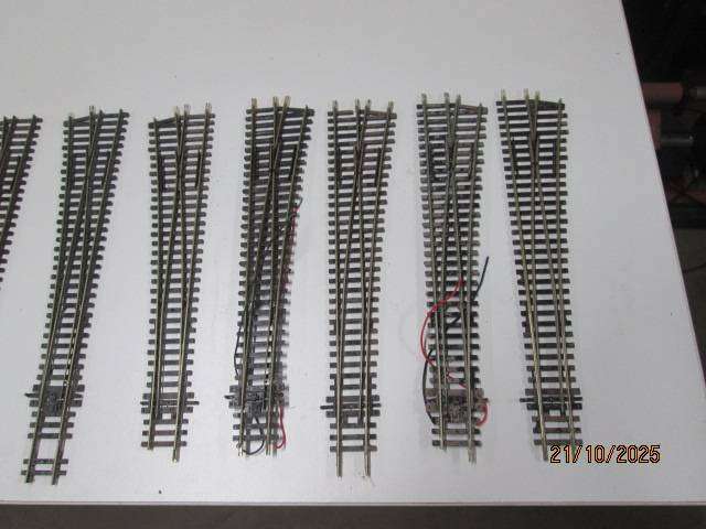 HO / OO SCALE - PECO - LARGE RADIUS POINTS - X8