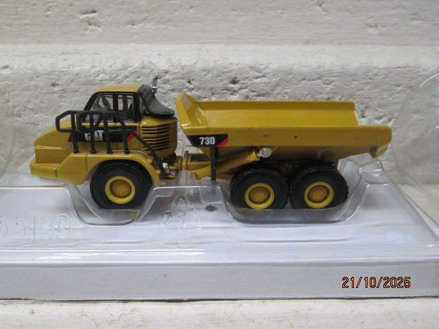 HO SCALE- NORSCOTT - CAT 730 - ARTICULATED TRUCK - BOXED