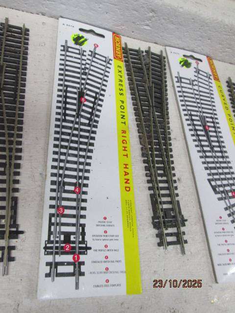 HO / OO SCALE - HORNBY - POINTS - X4 - BOXED