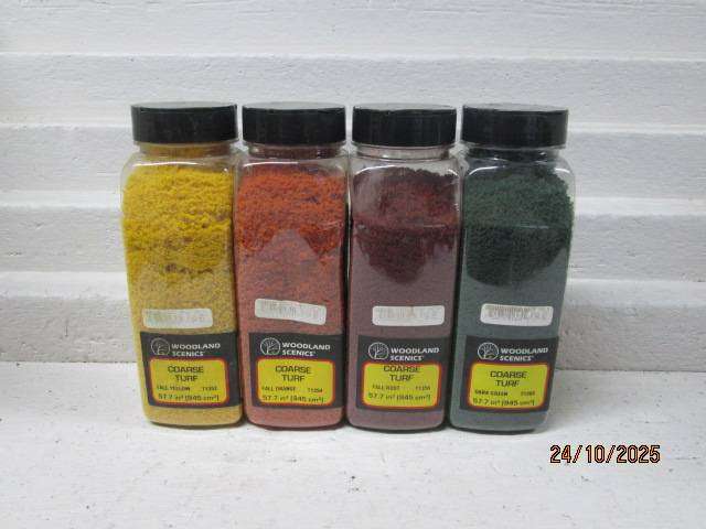 HO SCALE- WOODLAND SCENICS - VARIOUS SCATTER MATERIALS - X4 - BOXED