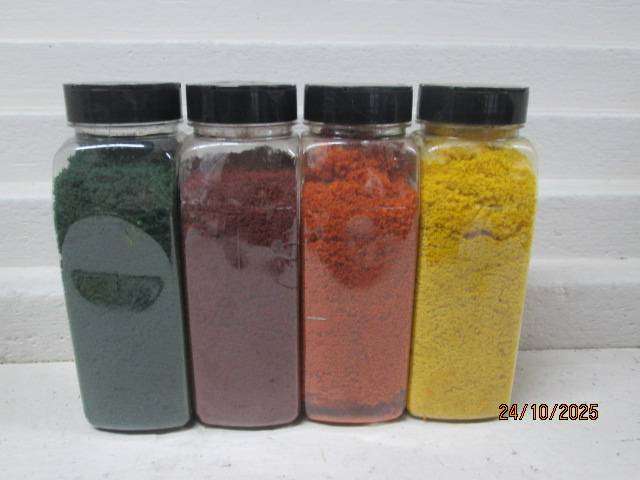 HO SCALE- WOODLAND SCENICS - VARIOUS SCATTER MATERIALS - X4 - BOXED